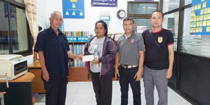 องค์การบริหารส่วนตำบลนาหว้าได้มอบเงินช่วยเหลือผู้ประสบภัยพิบัติกรณีฉุกเฉินไฟไหม้คอกสัตว์ของนางสาวปภัสราภรณ์ ฉิวรัมย์ เมื่อวันที่ 28 กันยายน 2568 ที่ผ่านมา เป็นเงินจำนวน1,500.- บาท